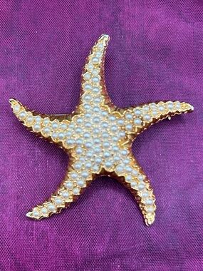 Vintage Gold-Tone Pearl Starfish Brooch